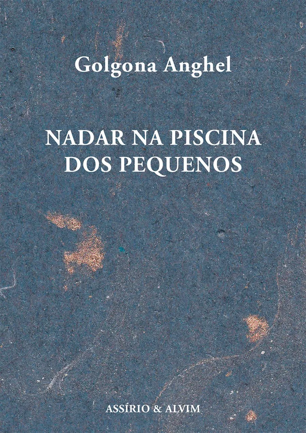 Nadar na piscina dos pequenos