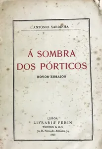 À sombra dos pórticos : novos ensaios