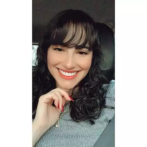 Carmen Caroline