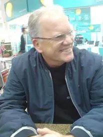 Robertson L Buse