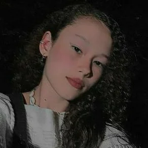 Laura Andrade