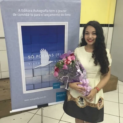 Victoria_Gomes