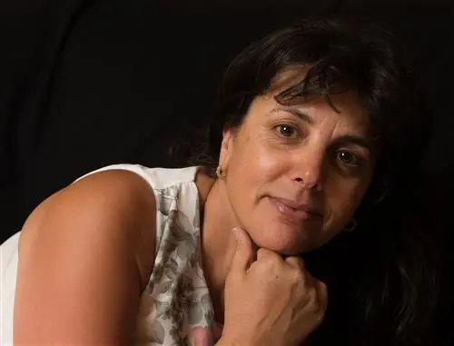 Ana Maria Oliveira