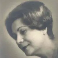 Natércia Freire